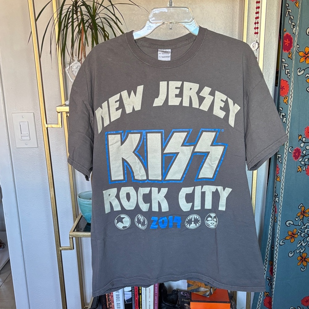 Kiss Concert t shirt